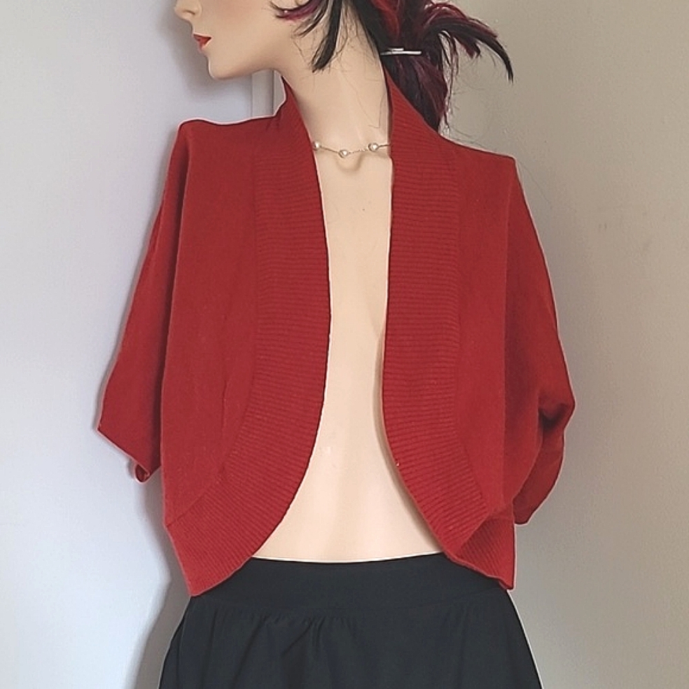 BR Soft Wool/cashmere Shrug